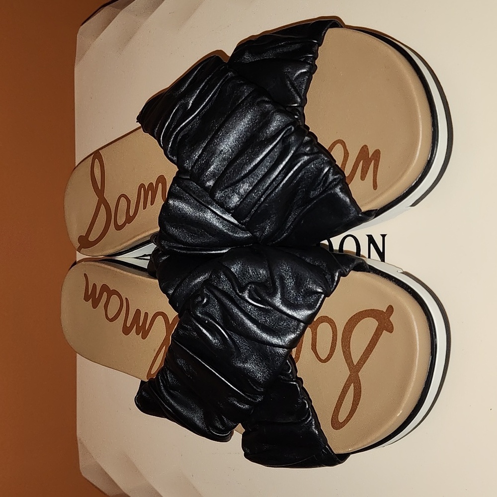 SOLD NEW Sam Edelman Ruched Crossed over leather sandals